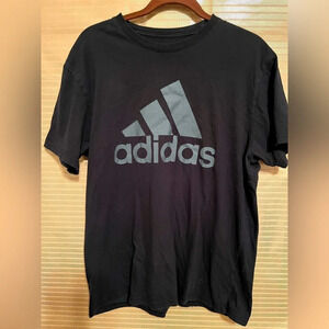 ADIDAS~VTG GRAPHIC TEE~BLACK~ XL
